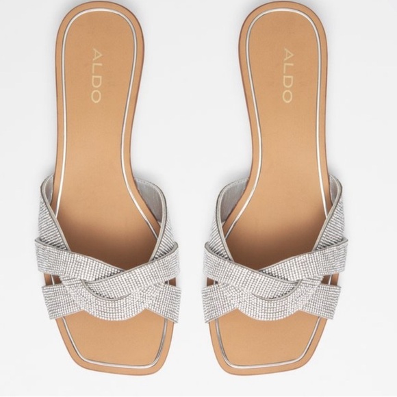 ALDO Coredith Slides
Size 9 - Picture 1 of 7